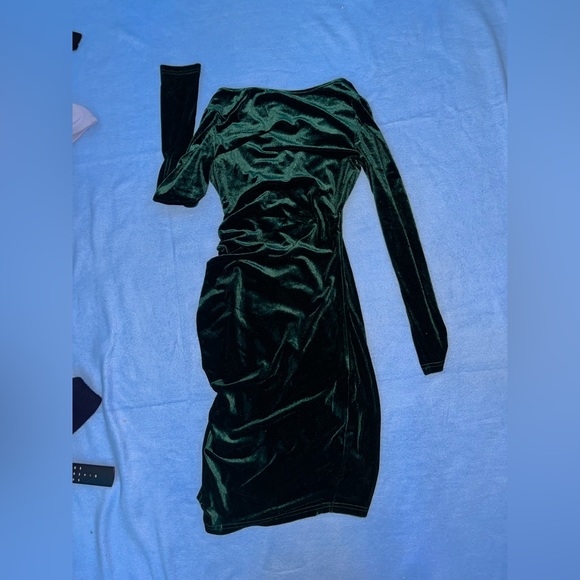 Guberry Emerald Mini Dress (Small) - Picture 4 of 9